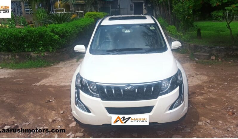 Mahindra XUV 500 W10 2016 White full
