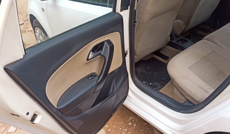 Volkswagen  Polo Comforts DSL White 2013 full