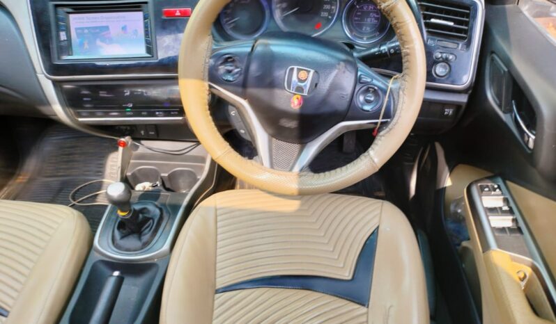 Honda City VXMT 2016 DSL White full