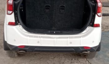 Mahindra XUV 500 W11 2018 White full