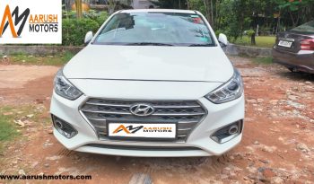 Hyundai verna 1.6 sx (O) 2019 Pet White full